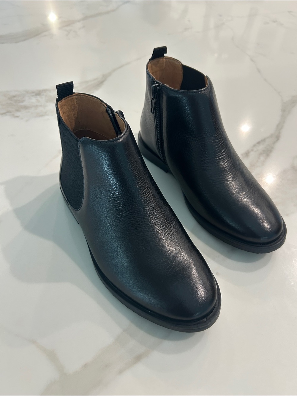 NEVER WORN… FLAG LTD boys size 13 Chelsea boot.. black